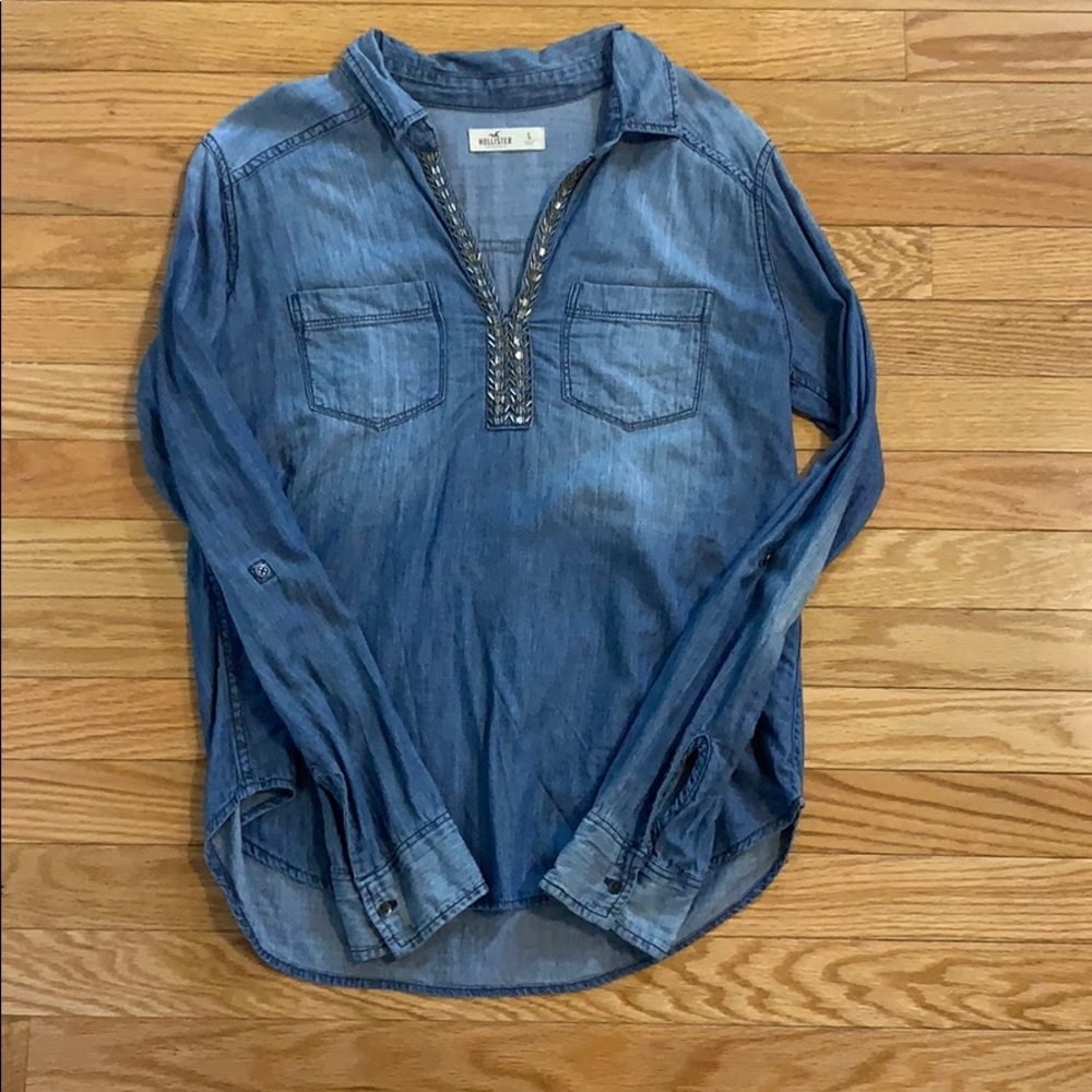 Small Hollister Jean Color Shirt